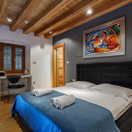 Marta - Stone House In The Center - Gæstehus Split