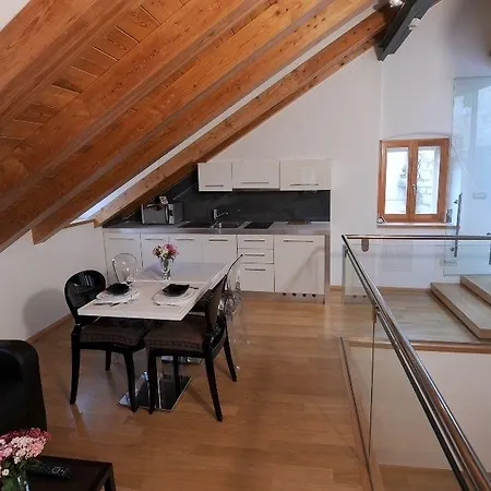 Marta - Stone House In The Center - Split