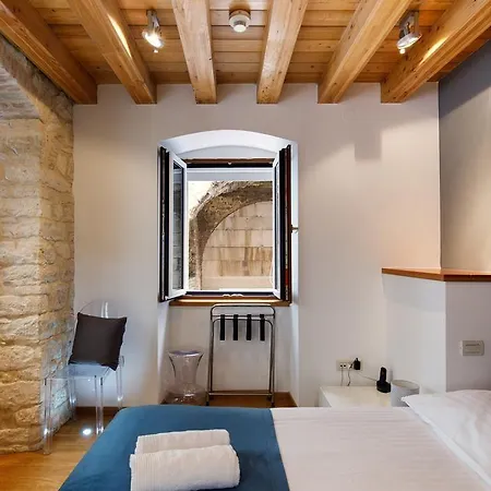 Marta - Stone House In The Center - Gæstehus 4*