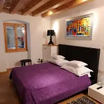 Affittacamere Marta - Stone House In The Center - 4*