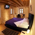 Marta - Stone House In The Center - 4* Spalato