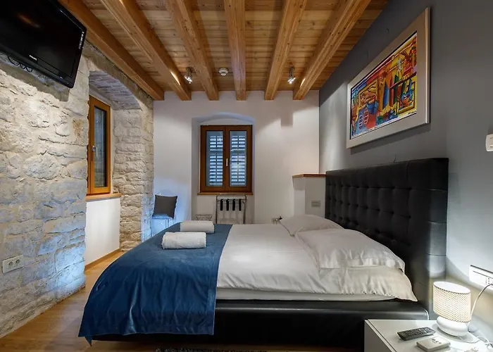Gostinjska kuća Marta - Stone House In The Center - Split