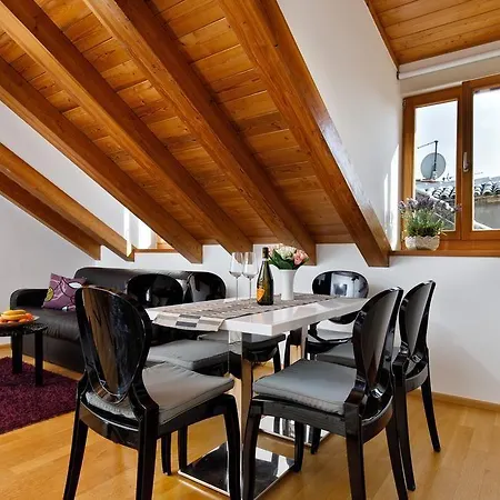 Marta - Stone House In The Center - Gasthof Split