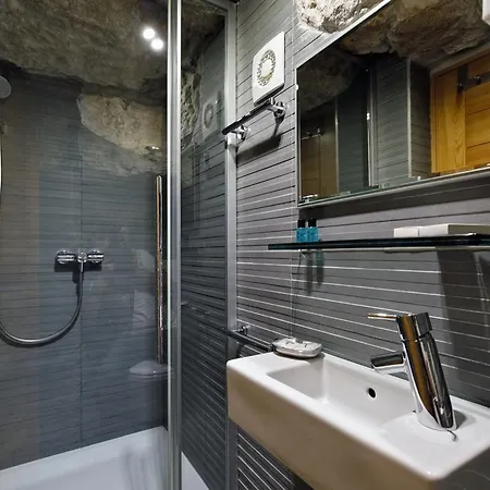 Affittacamere Marta - Stone House In The Center -