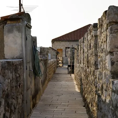 Marta - Stone House In The Center - Spalato