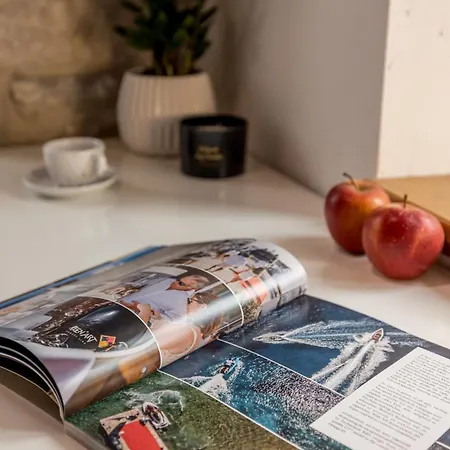 ゲストハウス Marta - Stone House In The Center - 4*