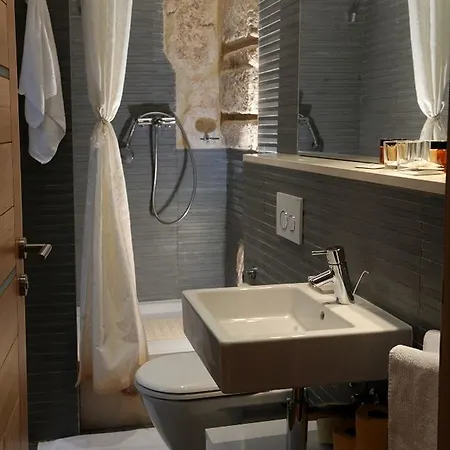 Marta - Stone House In The Center - ゲストハウス スプリト