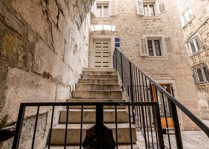 Marta - Stone House In The Center - 4* Split