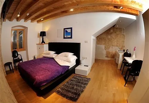 Gasthuis Marta - Stone House In The Center - Split